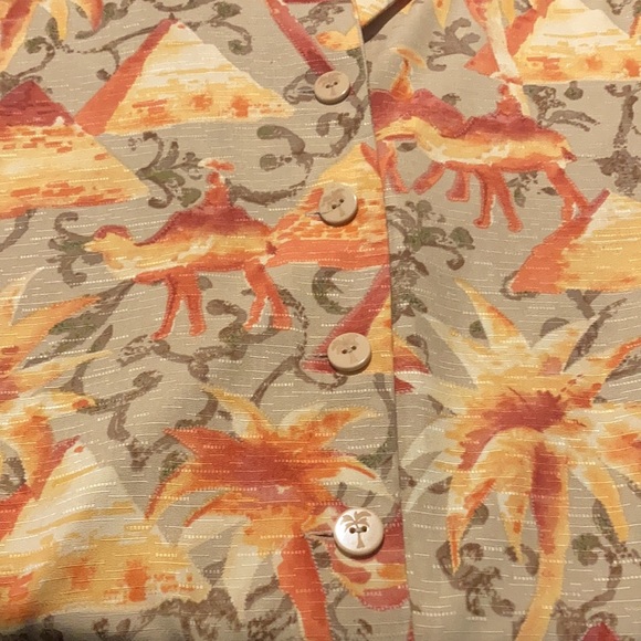 LADIES BUTTON DOWN BLOUSE - Picture 4 of 4